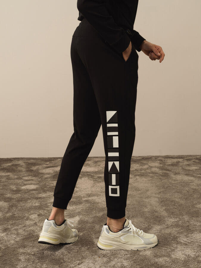 Xint Toptan Siyah Pamuk Dokulu Regular Fit Sweat Pantolon