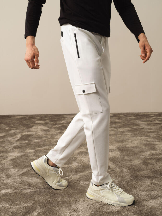 Xint Toptan Kırık Beyaz Pamuk Dokulu Regular Fit Sweat Pantolon