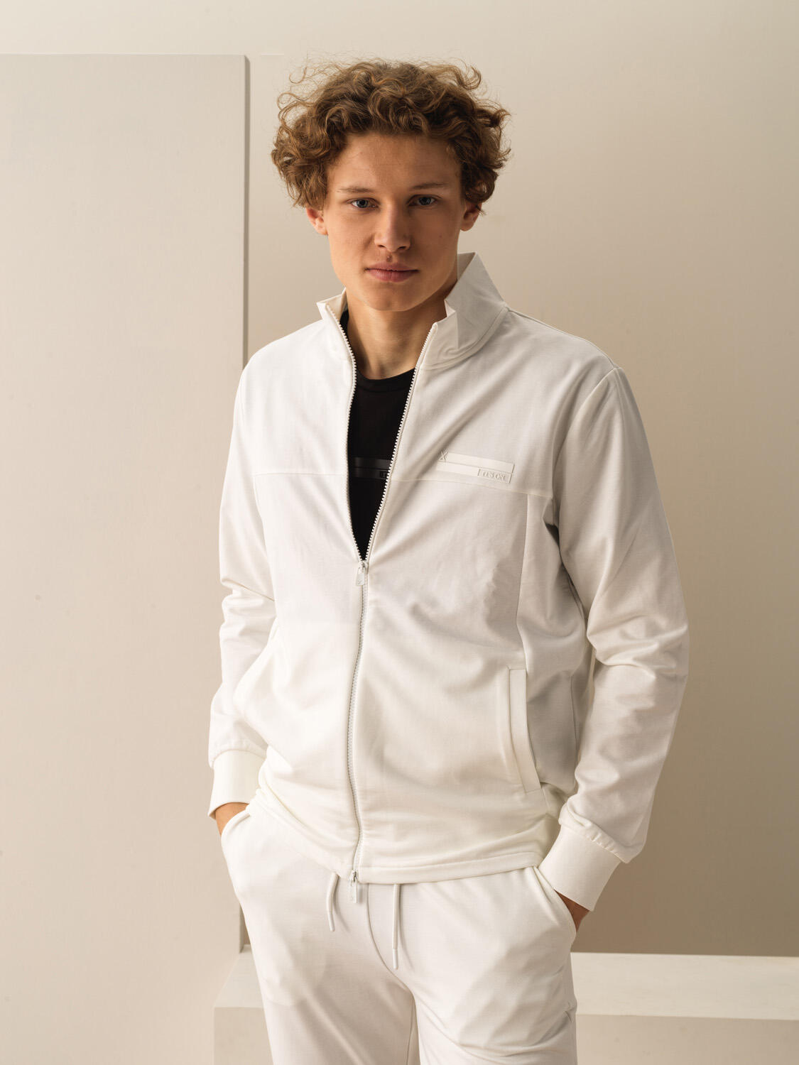 Kırık Beyaz Pamuk Dokulu Slim Fit Sweat Mont
