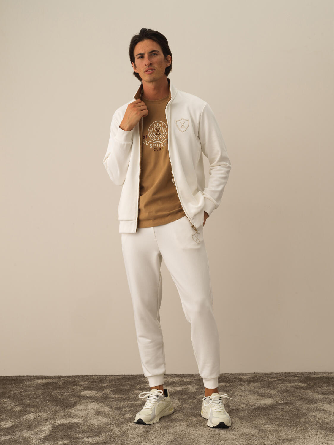 Ekru Pamuk Dokulu Regular Fit Sweatmont