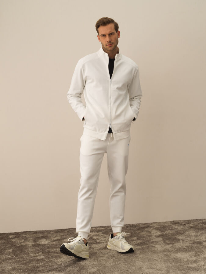 Kırık Beyaz Pamuk Dokulu Regular Fit Sweatmont - Xint