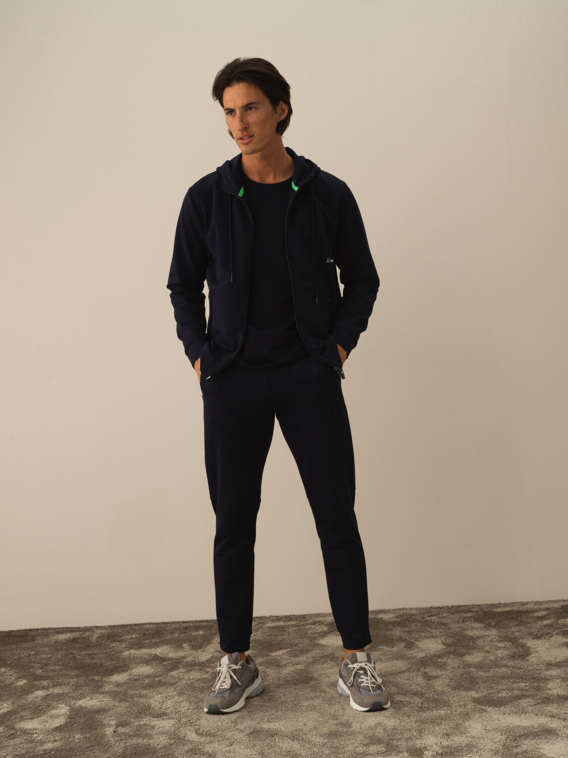 Lacivert Pamuk Dokulu Slim Fit Sweatmont