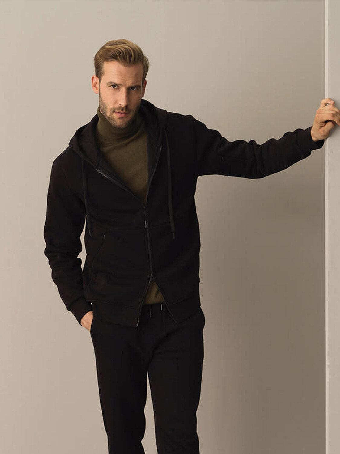 Siyah Regular Fit Kapüşonlu Pamuklu Sweat Mont - 1