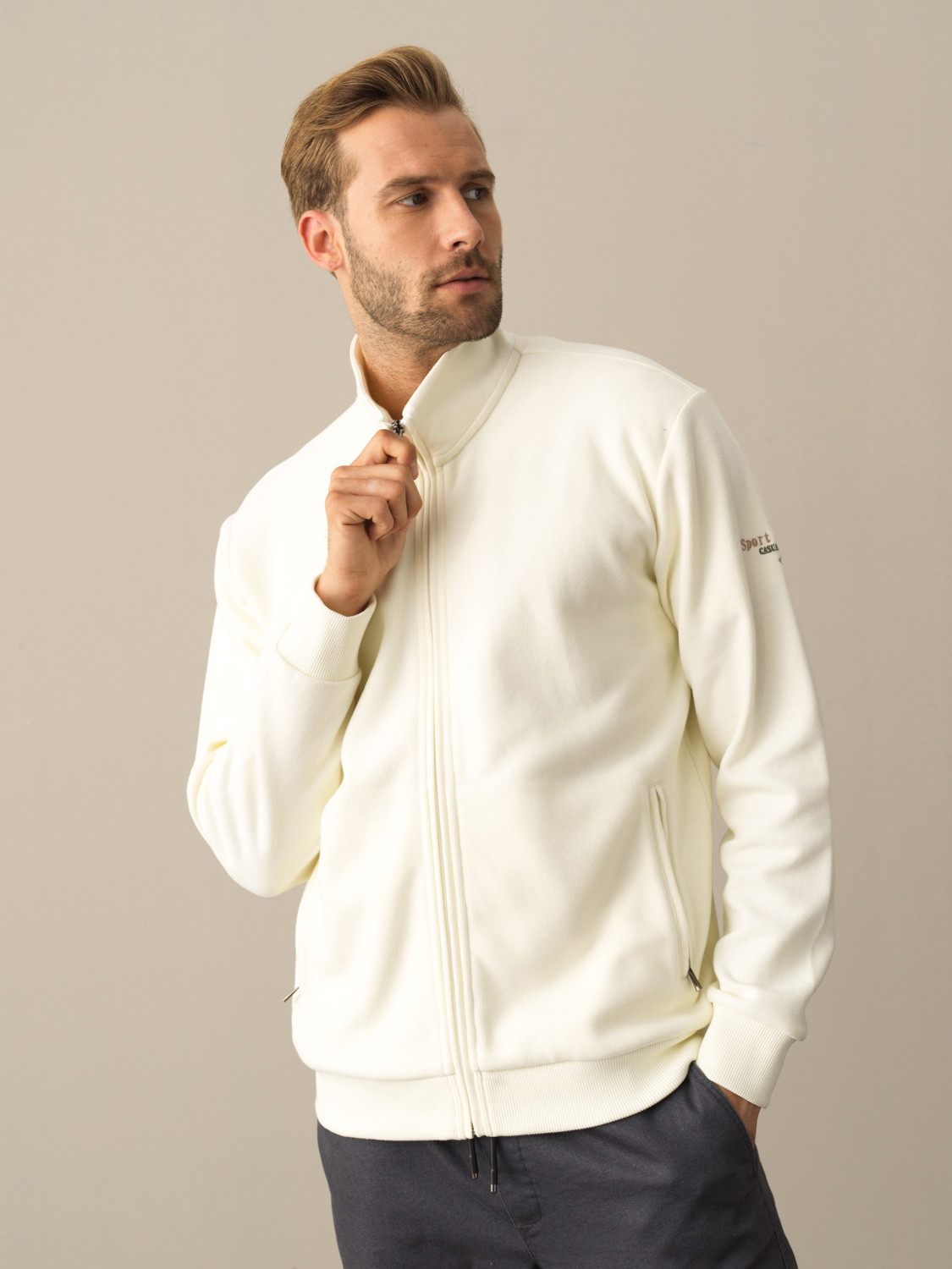 Ekru Pamuk Dokulu Regular Fit Sweatmont  