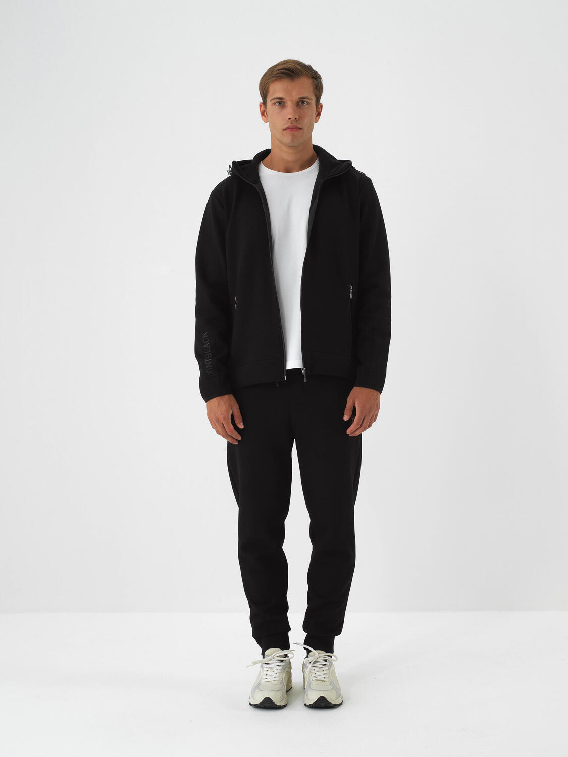 Siyah Pamuk Dokulu Regular Fit Sweatmont