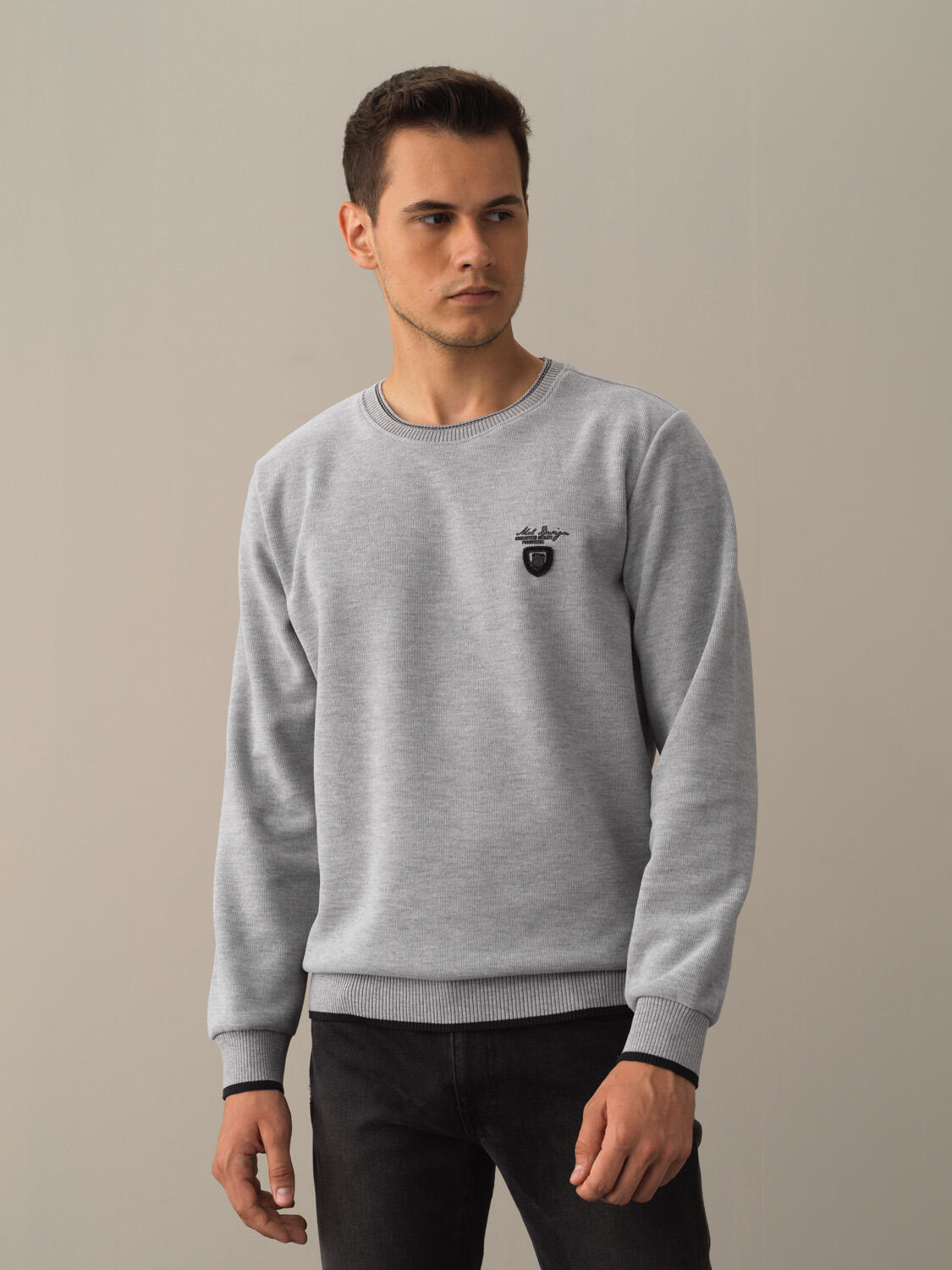 27643  SWEATSHIRT