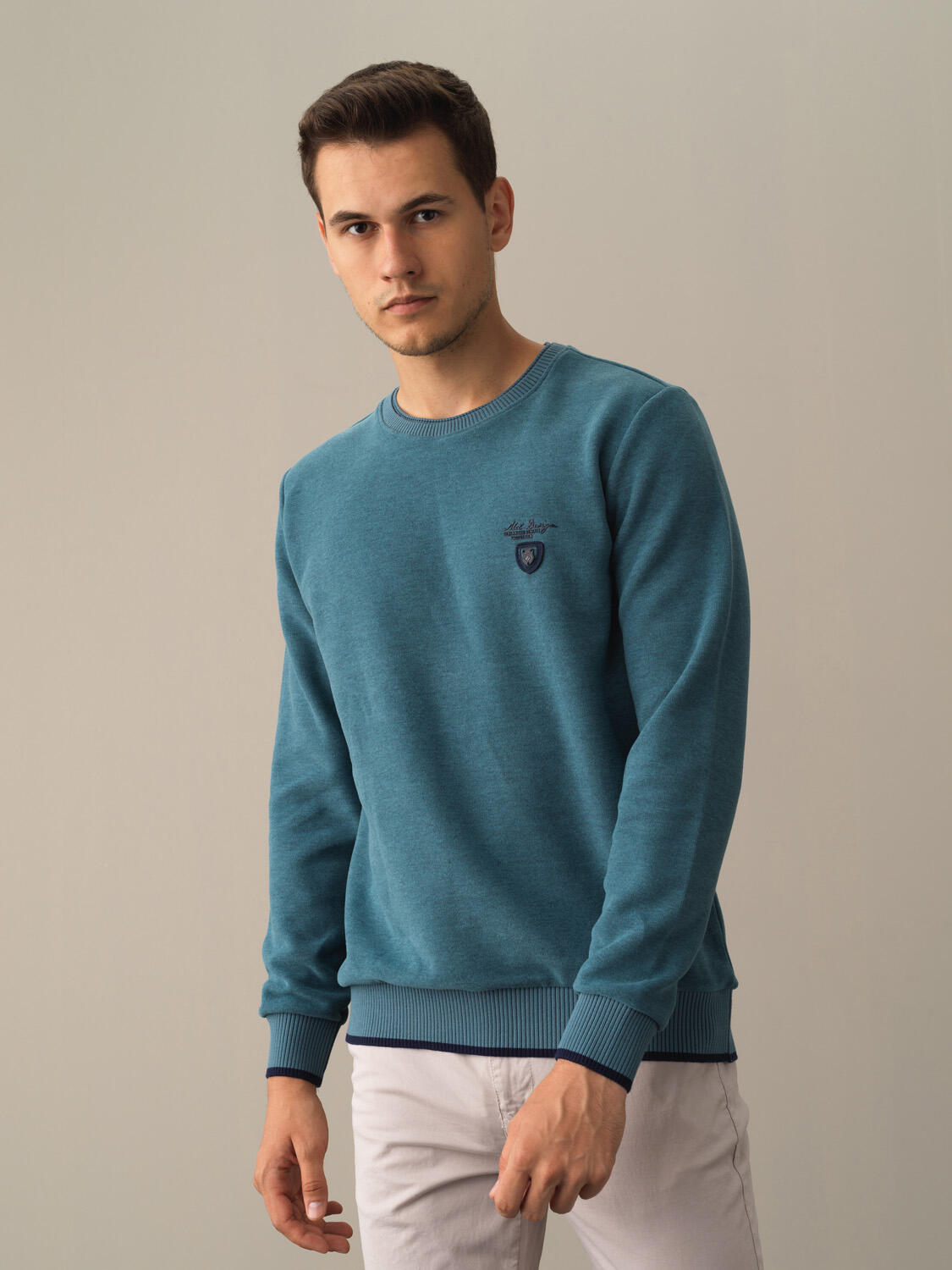 27643  SWEATSHIRT