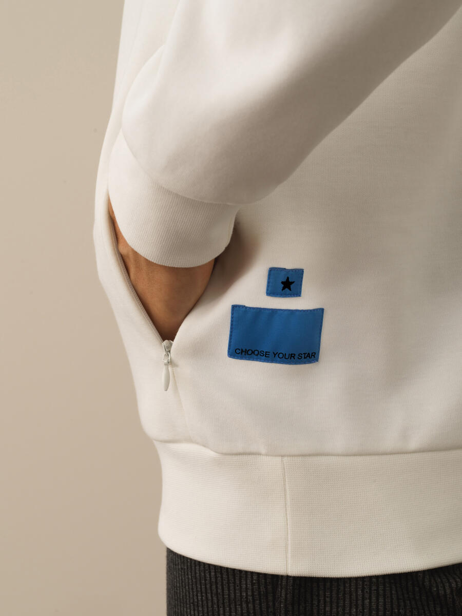 Kırık Beyaz Pamuk Dokulu Regular Fit Sweatshirt - 3