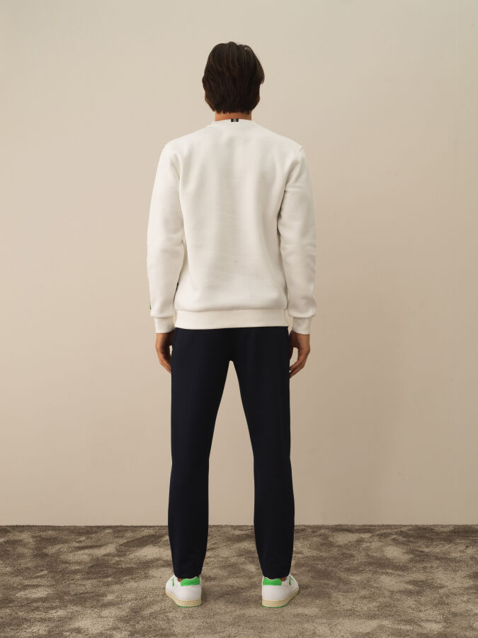Kırık Beyaz Pamuk Dokulu Regular Fit Sweatshirt - Xint
