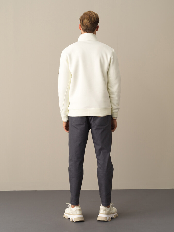 Ekru Pamuk Dokulu Dik Yaka Sweatshirt - Xint