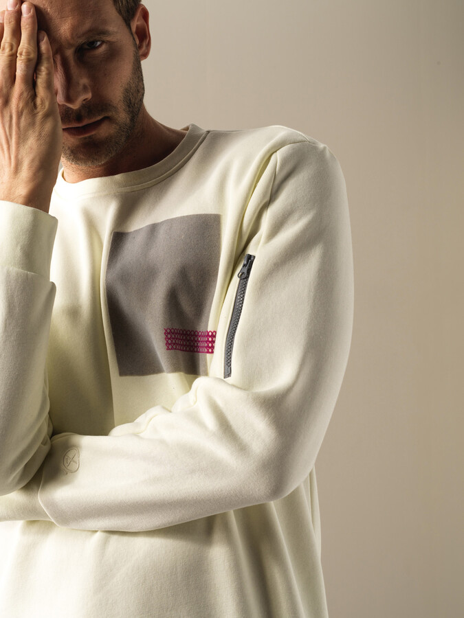 Ekru Pamuk Dokulu Regular Fit Baskılı Sweatshirt - Xint