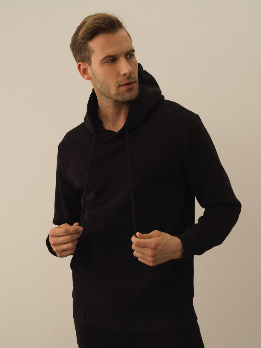 Siyah Pamuk Dokulu Regular Fit Sweatshirt