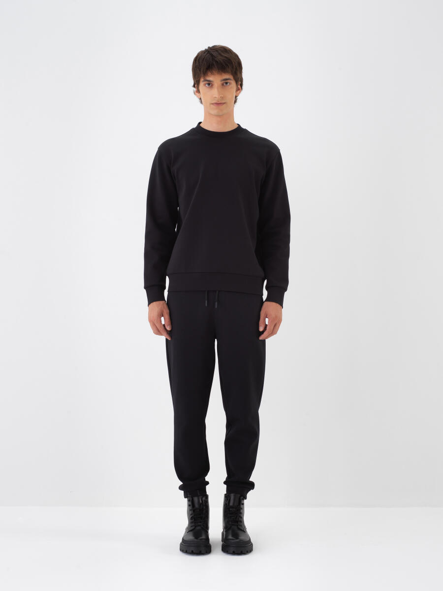 Siyah Pamuk Dokulu Regular Fit Sweatshirt