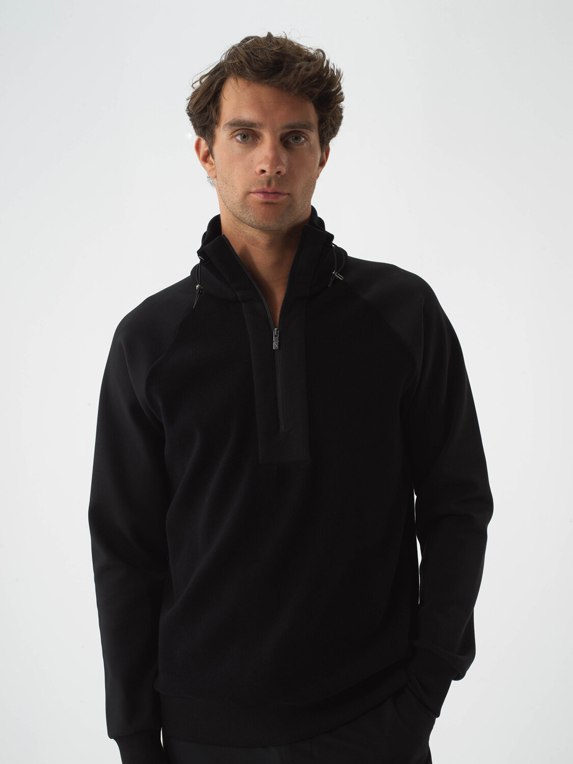 Siyah Pamuk Dokulu Regular Fit Sweatshirt - Xint