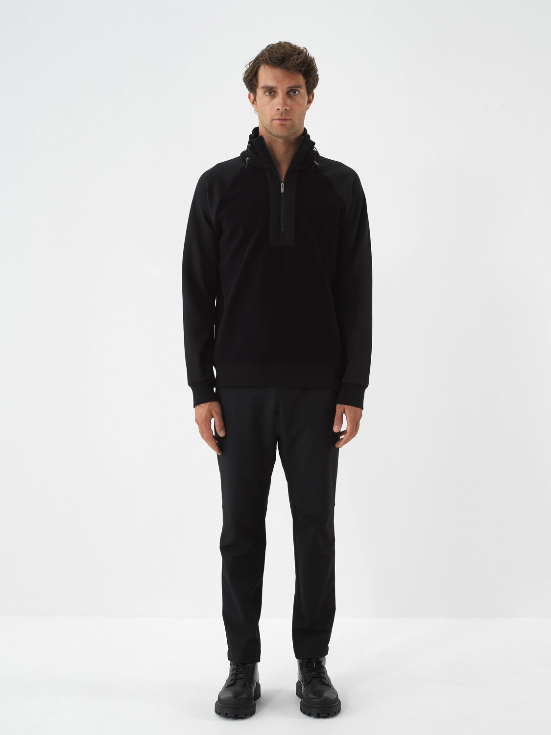 Siyah Pamuk Dokulu Regular Fit Sweatshirt - Xint