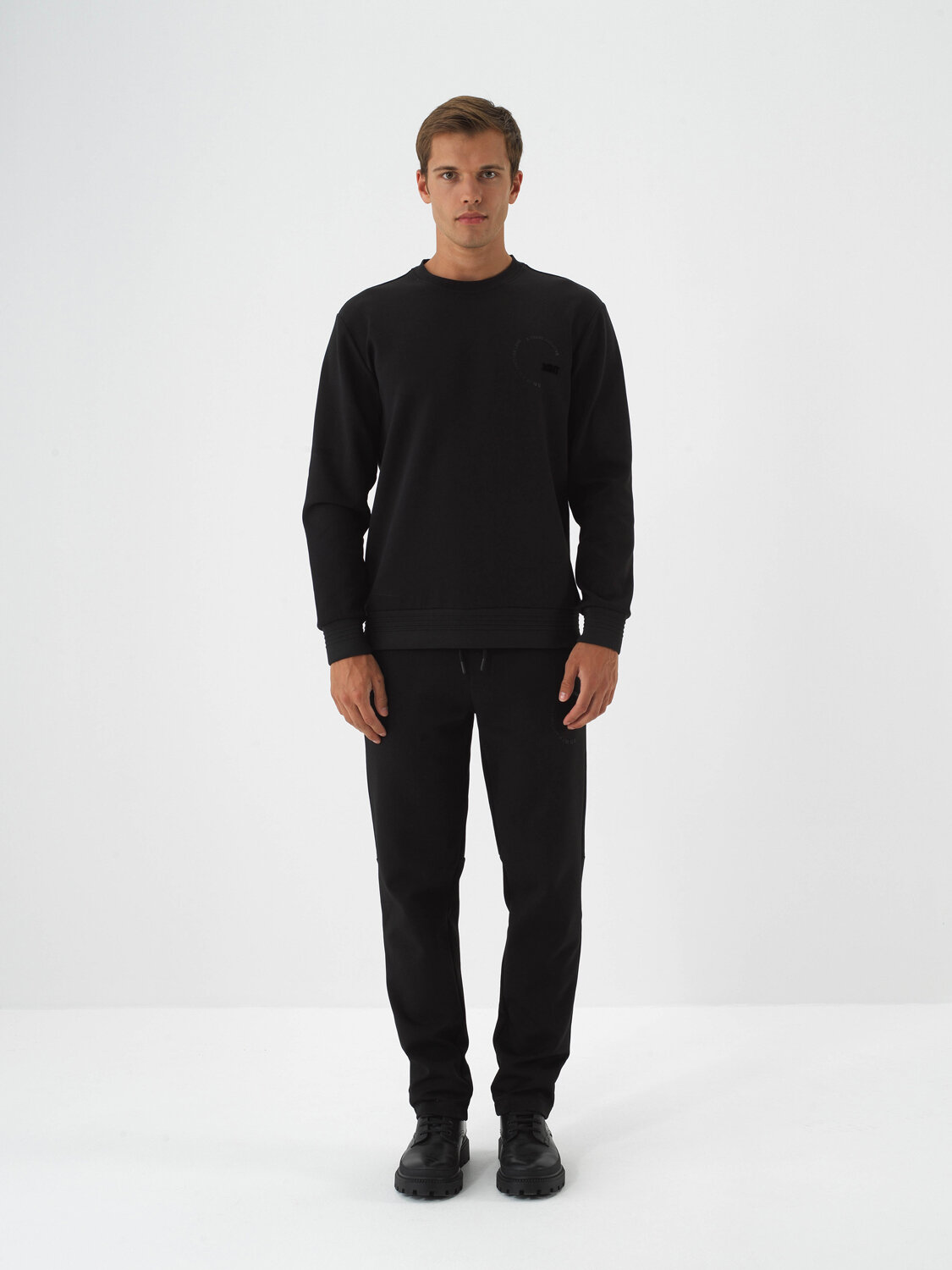 Siyah Pamuk Dokulu Regular Fit Sweatshirt - Xint