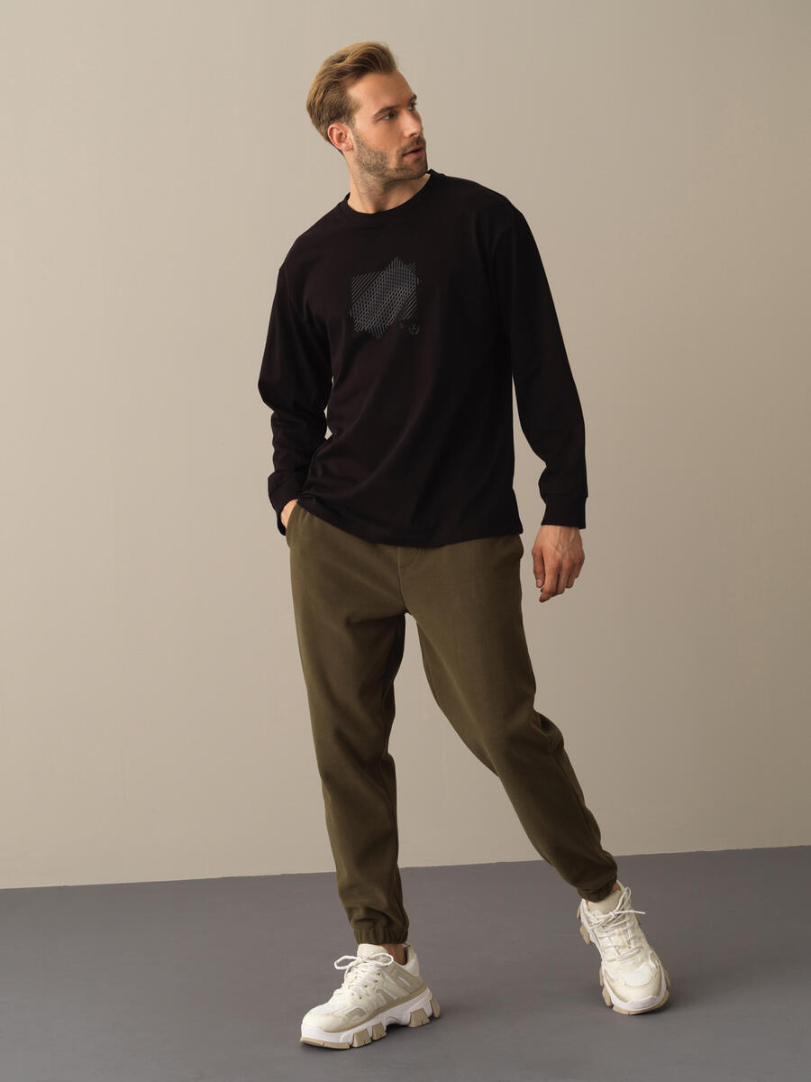 Siyah Pamuk Dokulu Regular Fit Baskılı - 2