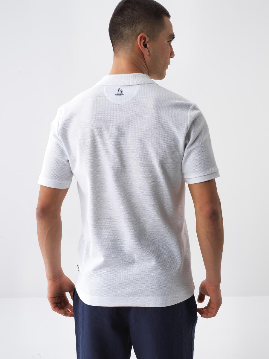 Beyaz Pamuk Dokulu Regular Fit Tişört - 4