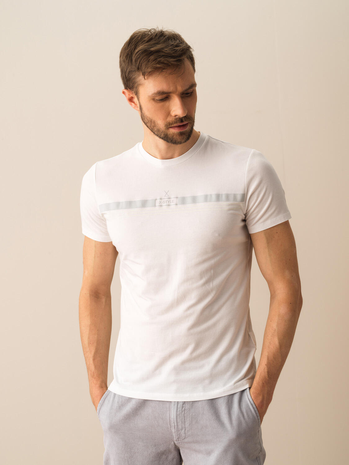 Kırık Beyaz Pamuk Dokulu Slim Fit Tişört