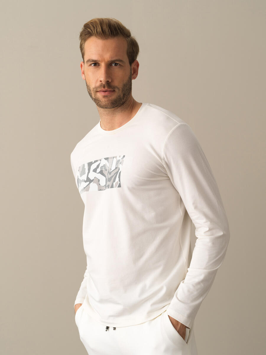 Beyaz Modal Dokulu Slim Fit Baskılı Tişört