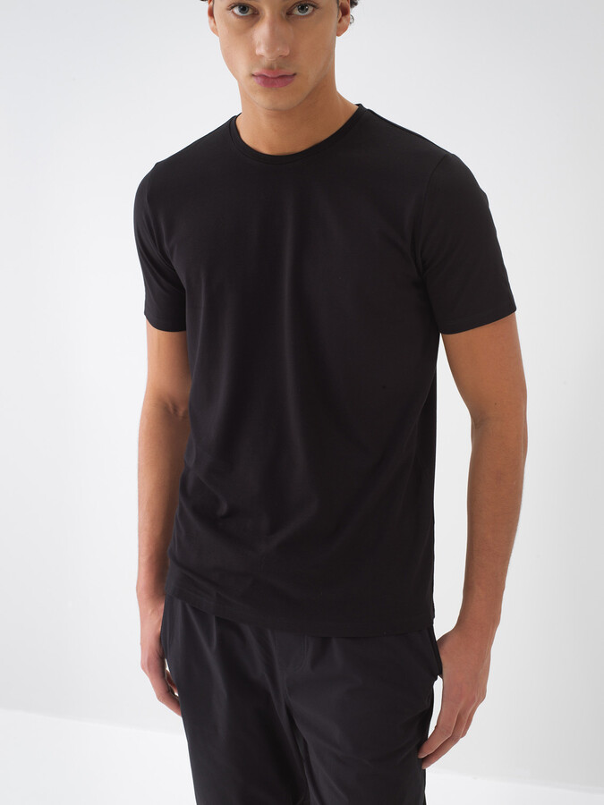 Siyah Pamuk Dokulu Slim Fit Tişört