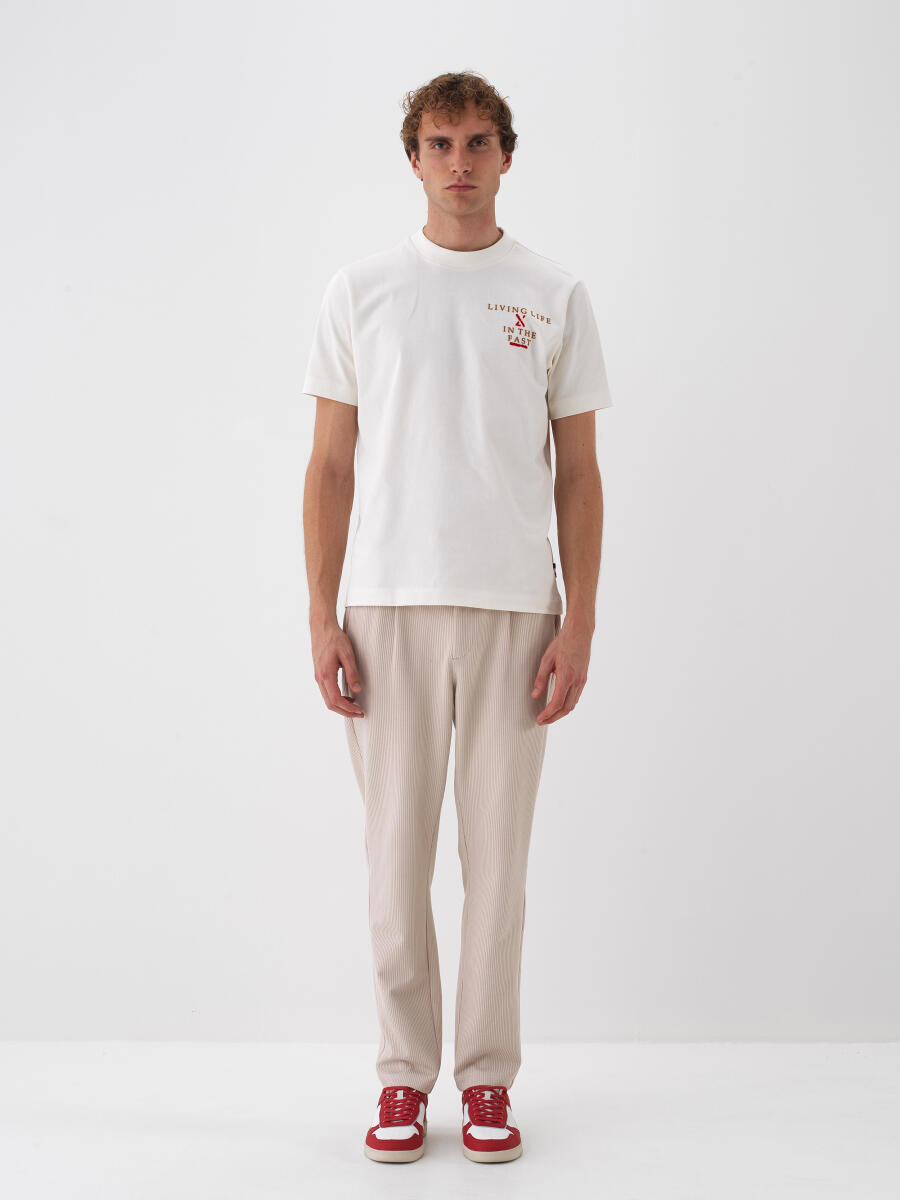 Ekru Pamuk Dokulu Regular Fit Tişört - 2