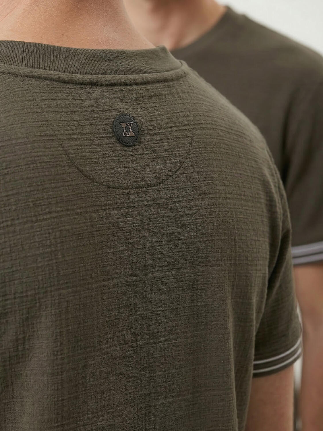 Haki Pamuk Dokulu Regular Fit Tişört - 3