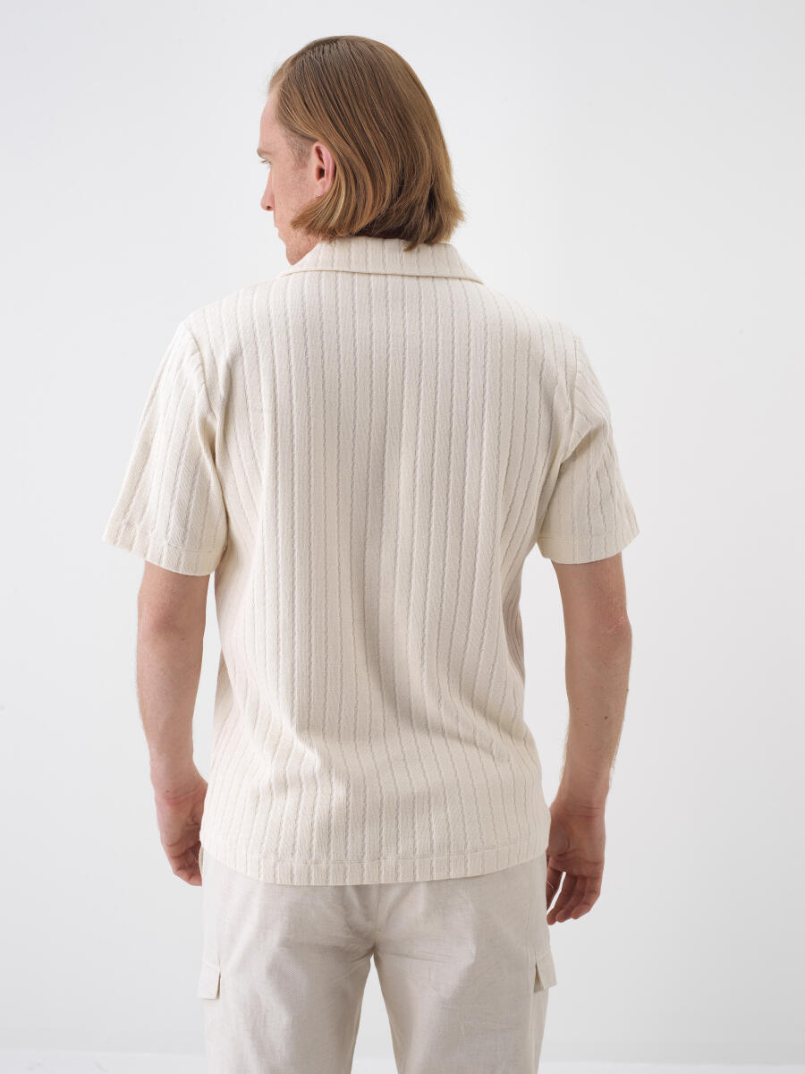 Naturel Pamuk Dokulu Regular Fit Tişört - 4