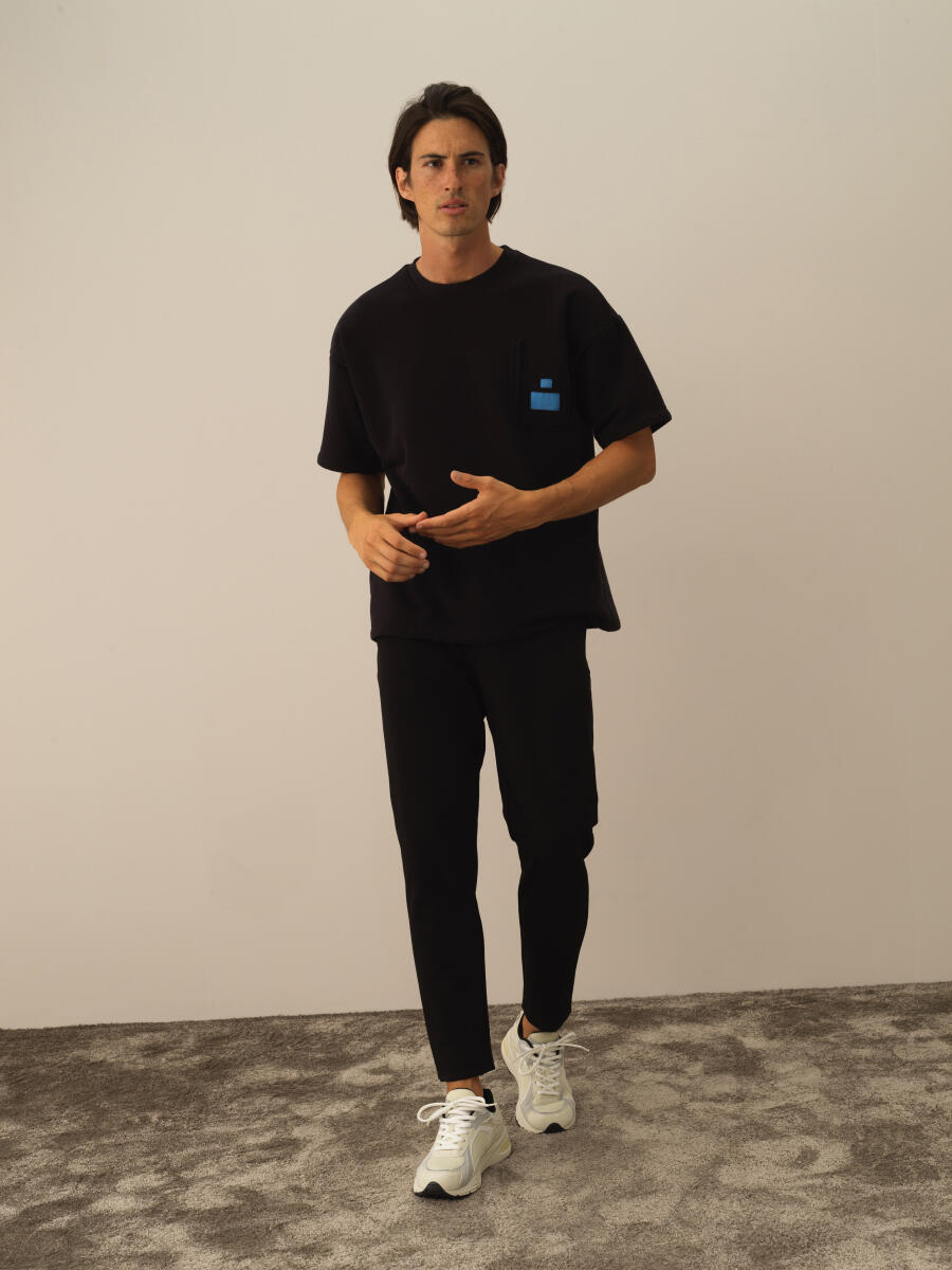 Siyah Pamuk Dokulu Oversize Tişört - 2