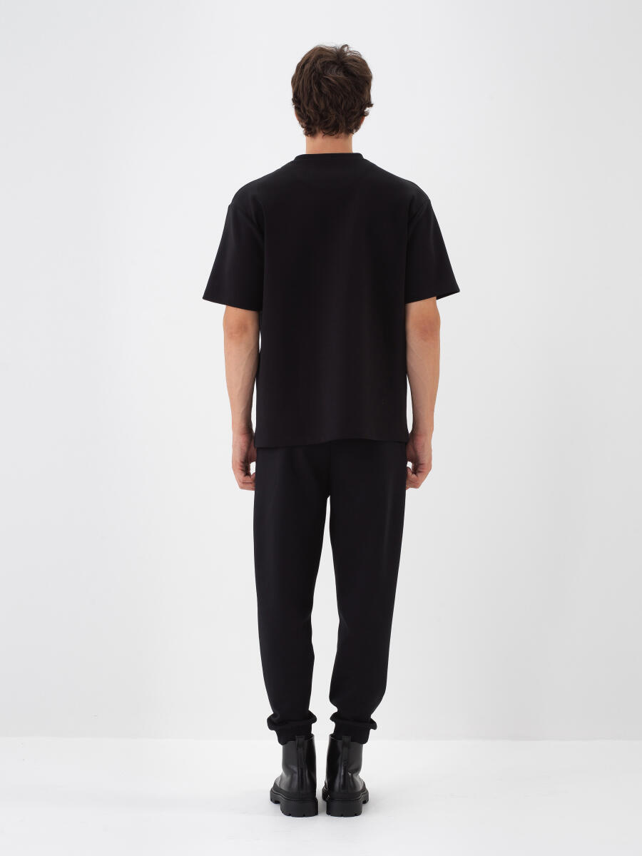 Siyah Pamuk Dokulu Oversize Tişört - 4