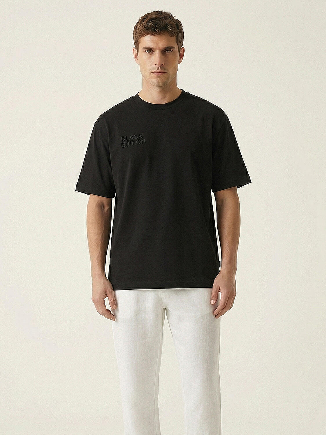 Siyah Pamuk Dokulu Oversize Tişört - 1