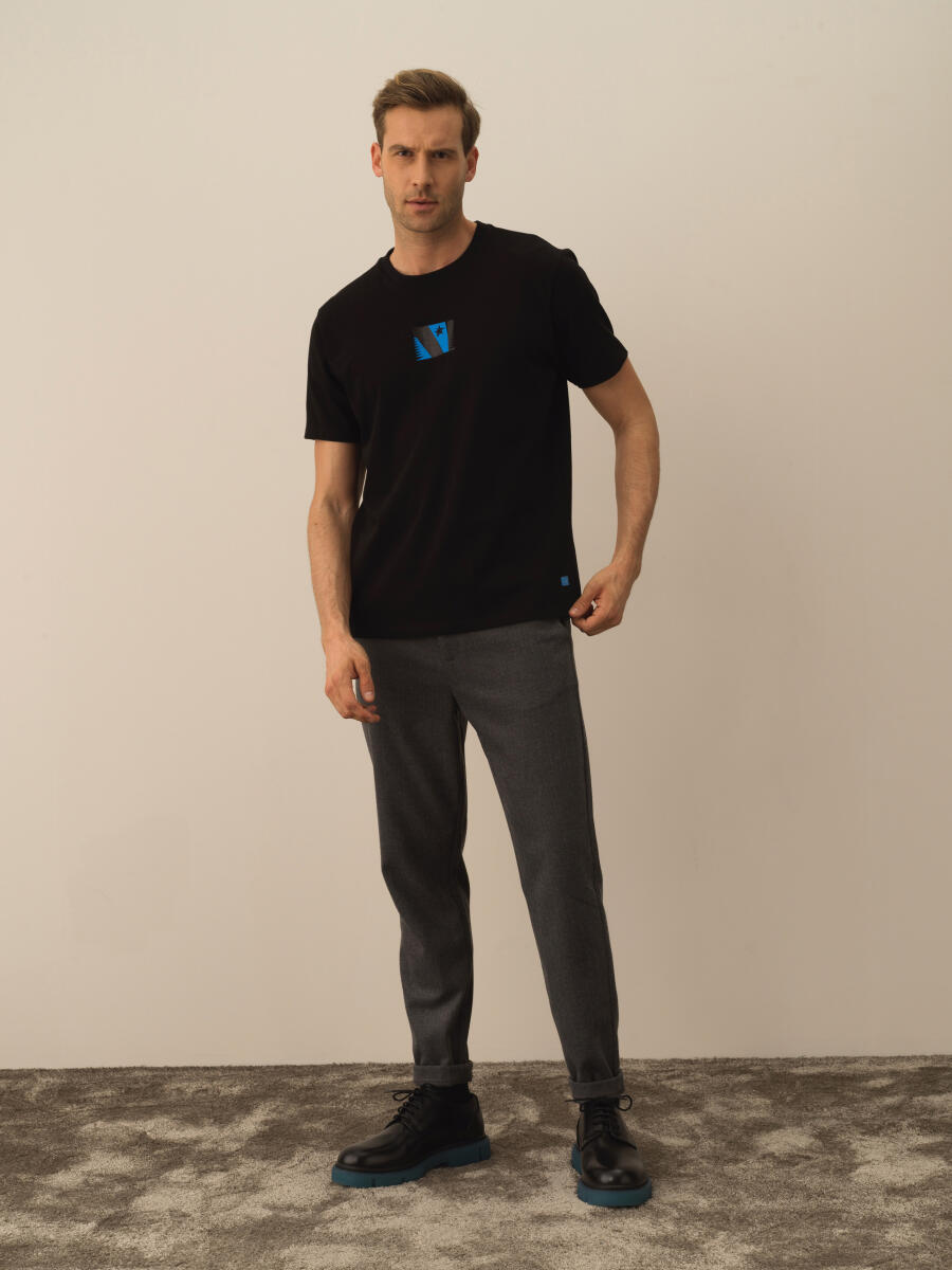 Siyah Pamuk Dokulu Regular Fit Tişört - 2