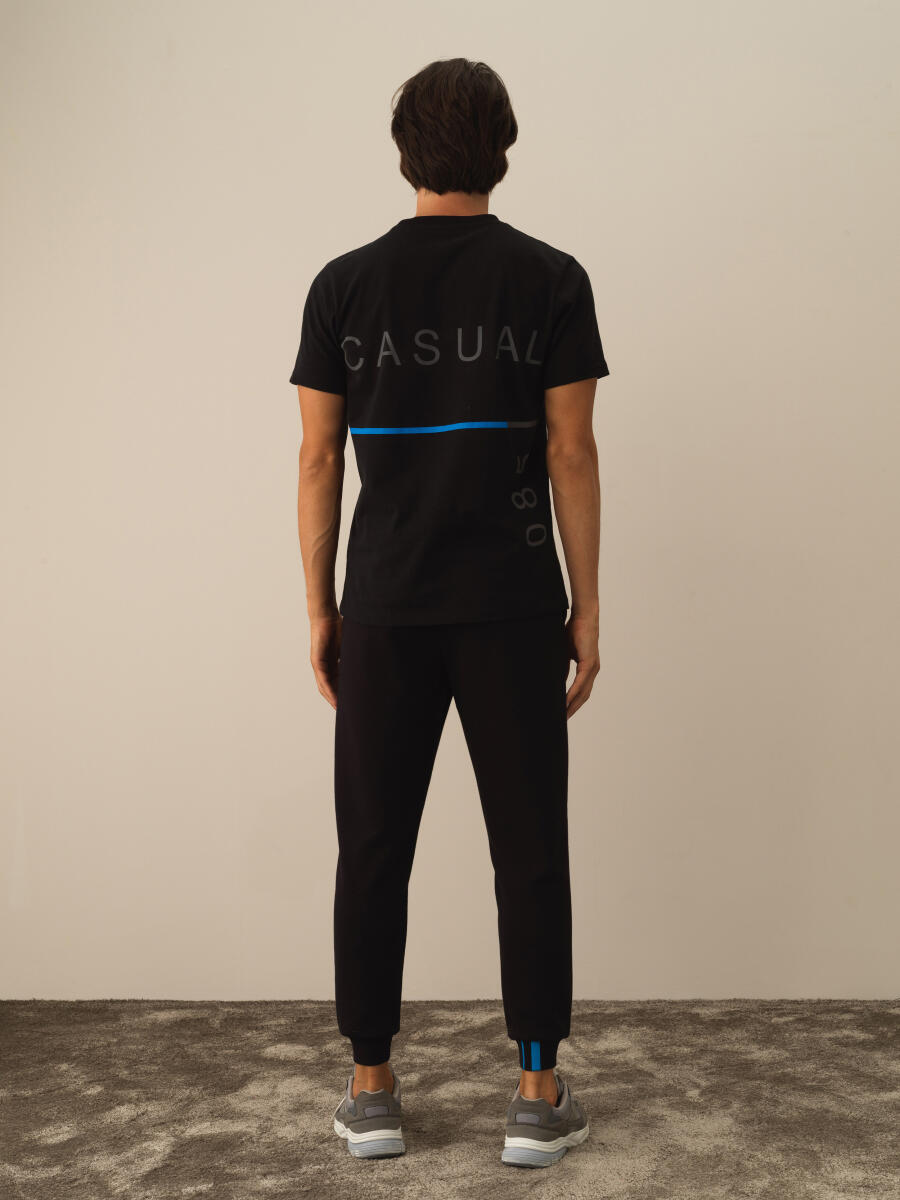 Siyah Pamuk Dokulu Regular Fit Tişört - 4