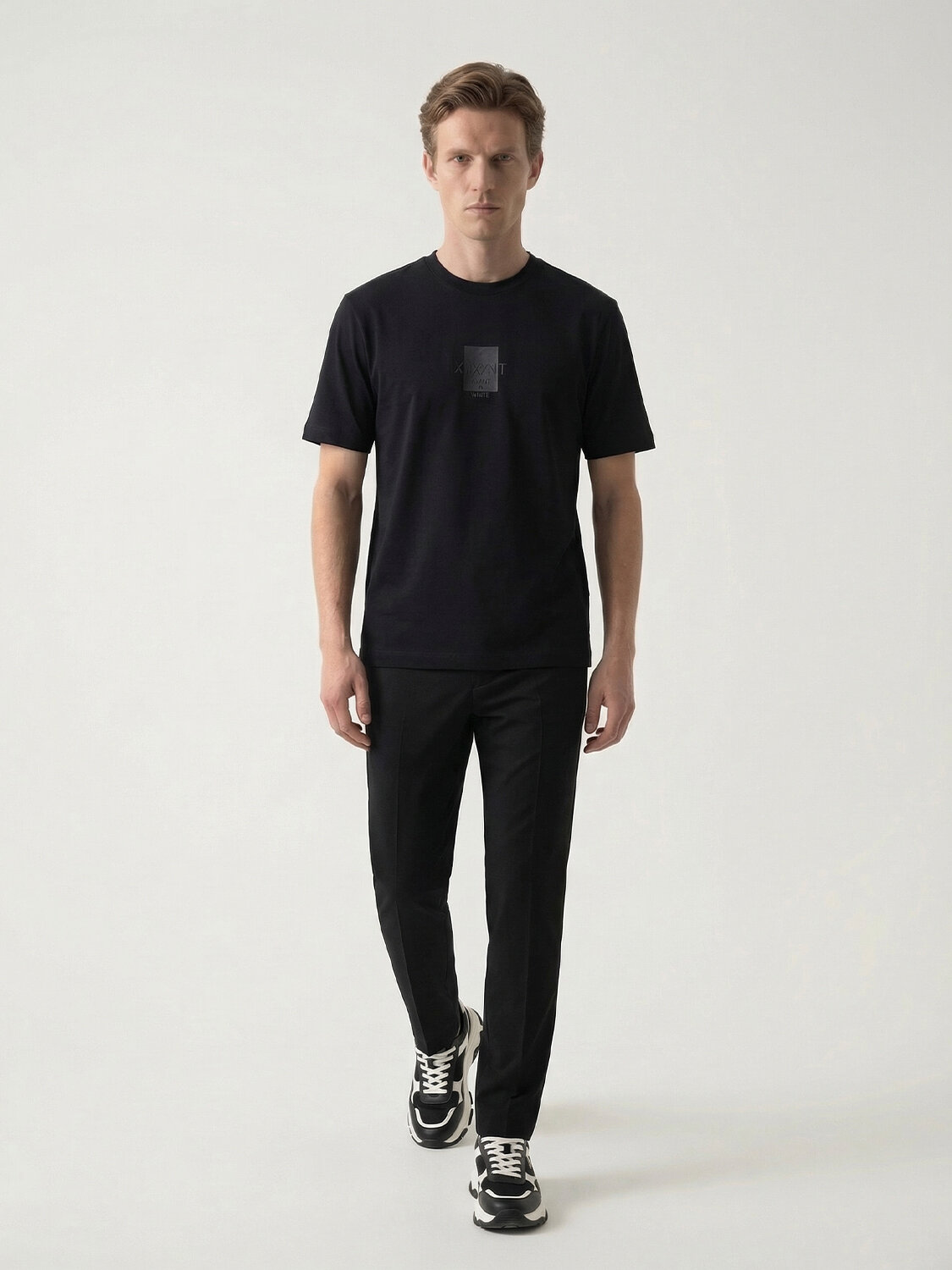 Siyah Pamuk Dokulu Regular Fit Tişört (1)