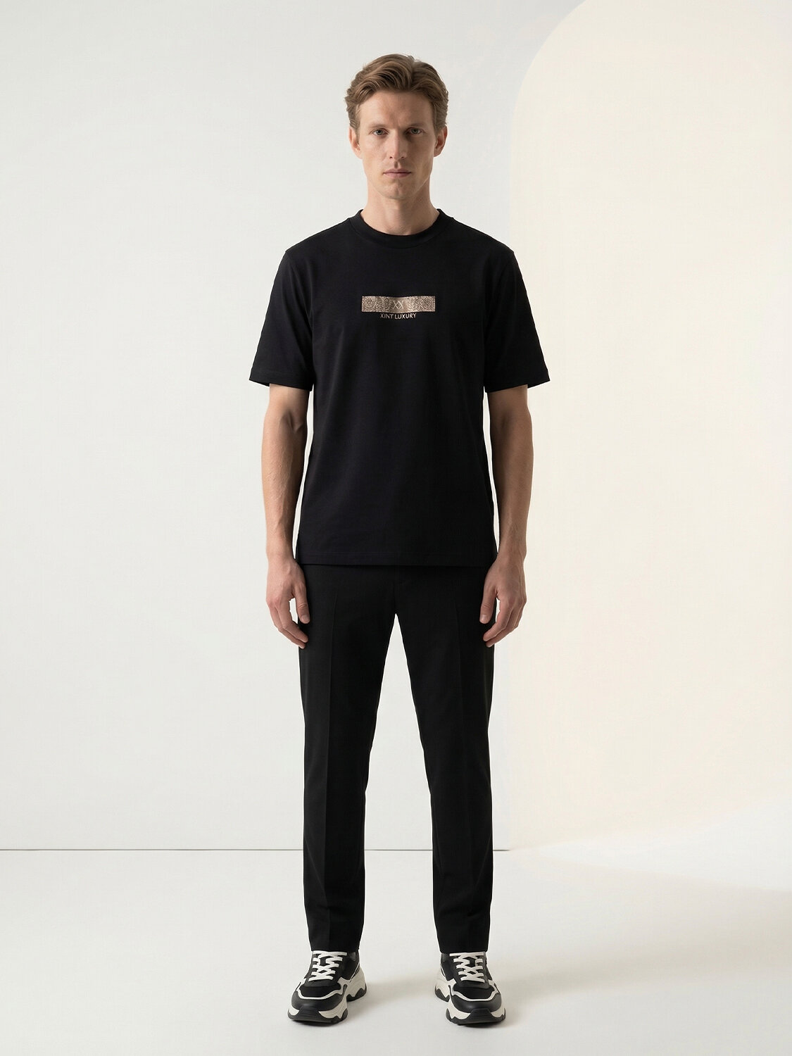 Siyah Pamuk Dokulu Regular Fit Tişört (1)