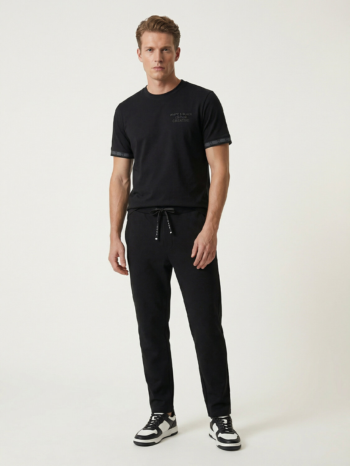 Siyah Pamuk Dokulu Regular Fit Tişört (1)