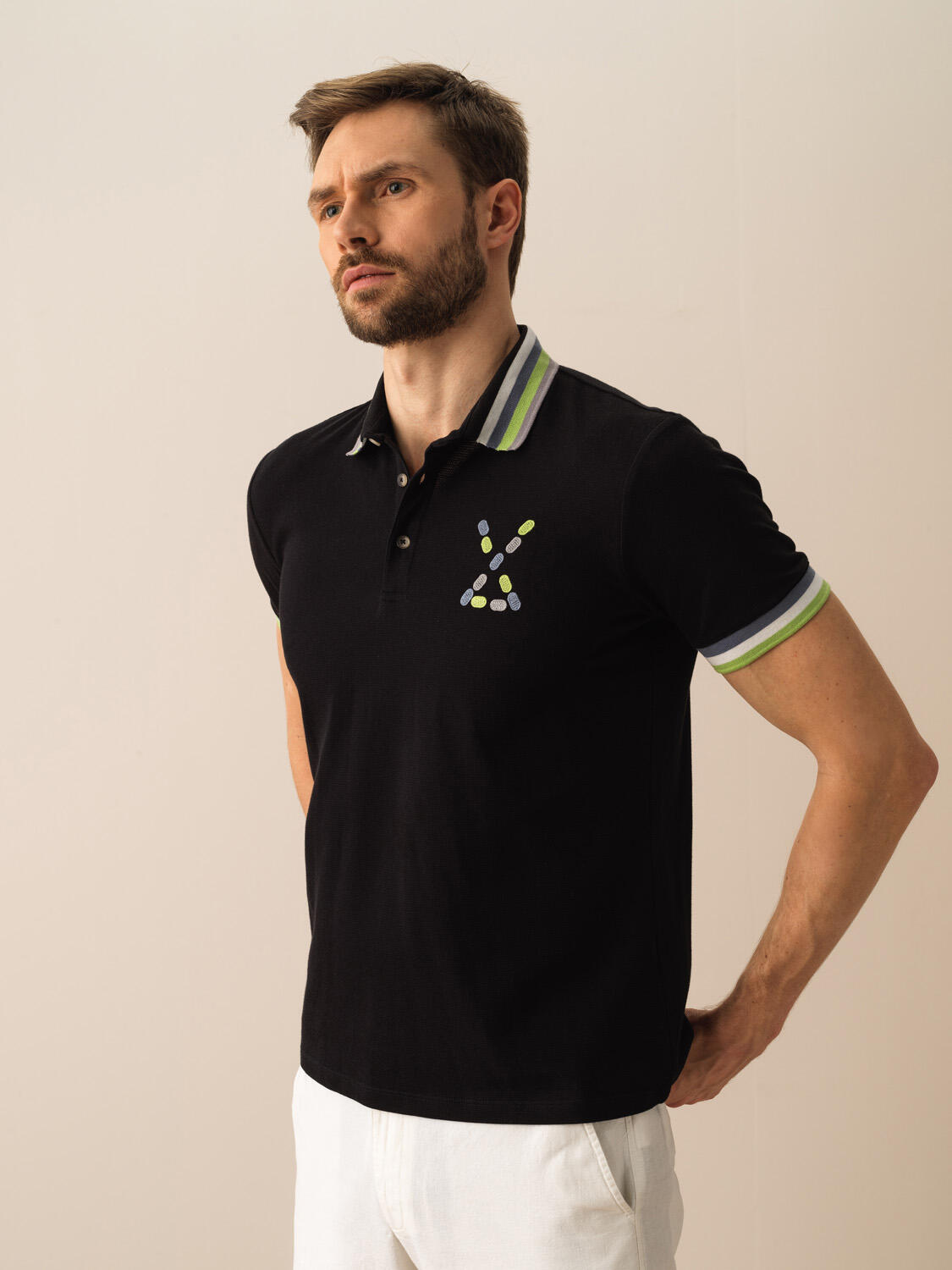 Siyah Pamuk Dokulu Regular Fit Tişört