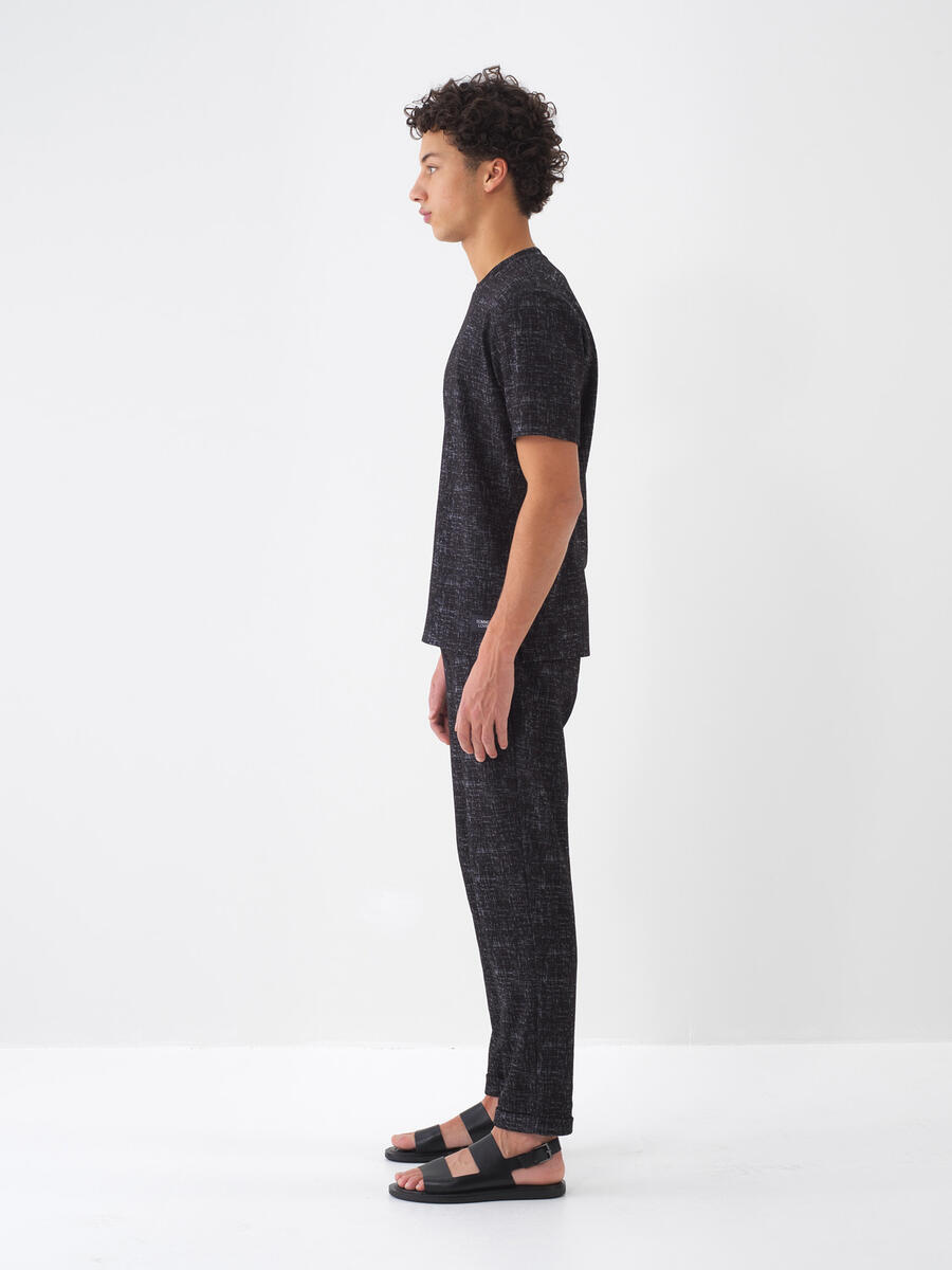 Siyah Pamuk Dokulu Regular Fit Tişört - 4