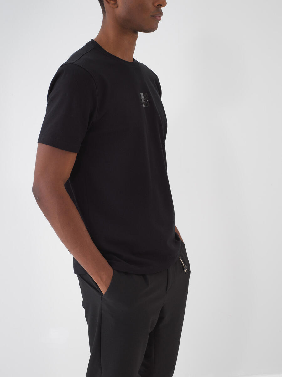 Siyah Pamuk Dokulu Regular Fit Tişört - 3