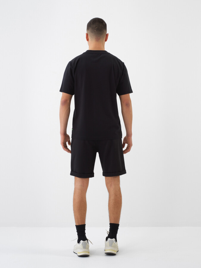 Siyah Pamuk Dokulu Regular Fit Tişört - 5