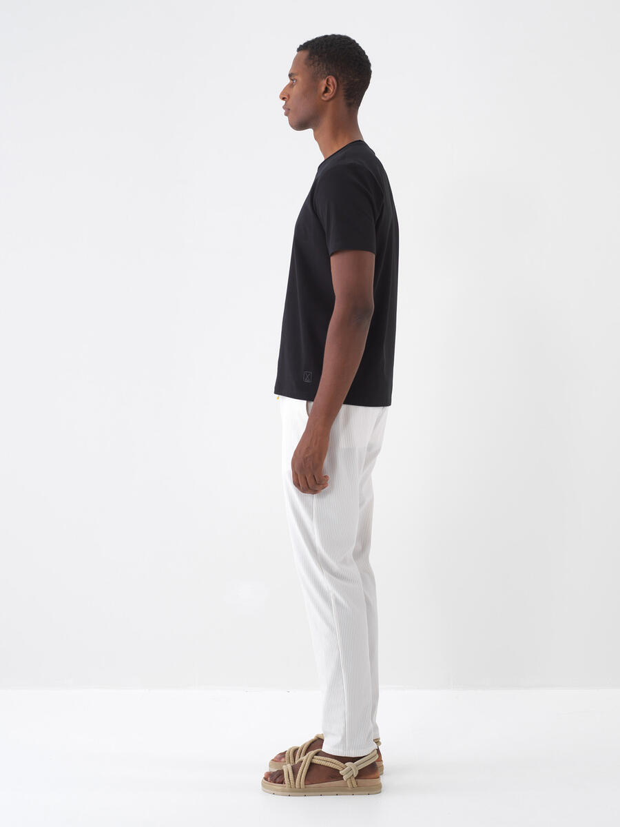 Siyah Pamuk Dokulu Slim Fit Tişört - 4