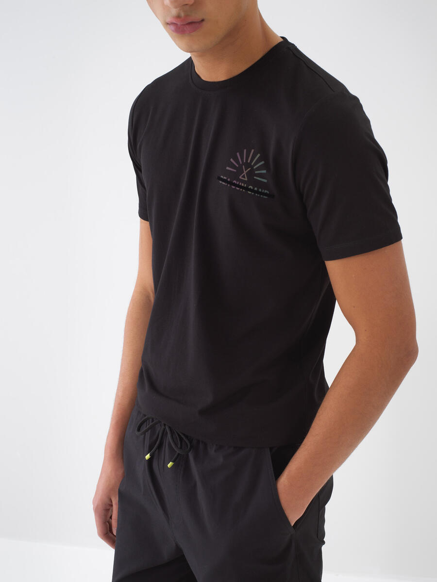 Siyah Pamuk Dokulu Slim Fit Tişört - 2