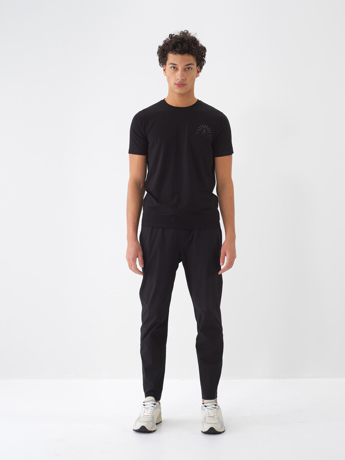 Siyah Pamuk Dokulu Slim Fit Tişört - 1