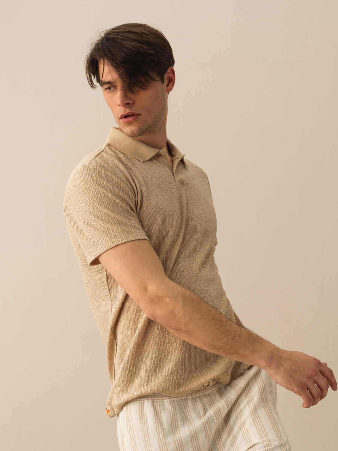 Taş Rengi Doğal Dökümlü Slim Fit Tişört
