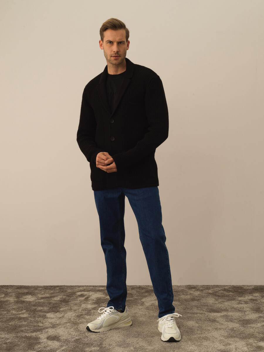 Siyah Doğal Yün Dokulu Regular Fit Triko Ceket