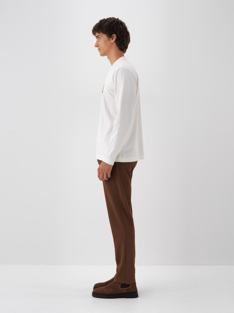 Ekru Pamuk Dokulu Regular Fit Uzun Kollu Tişört - 2