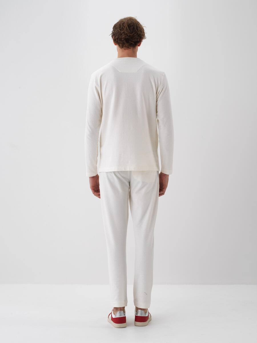 Ekru Pamuk Dokulu Regular Fit Uzun Kollu Tişört - 3