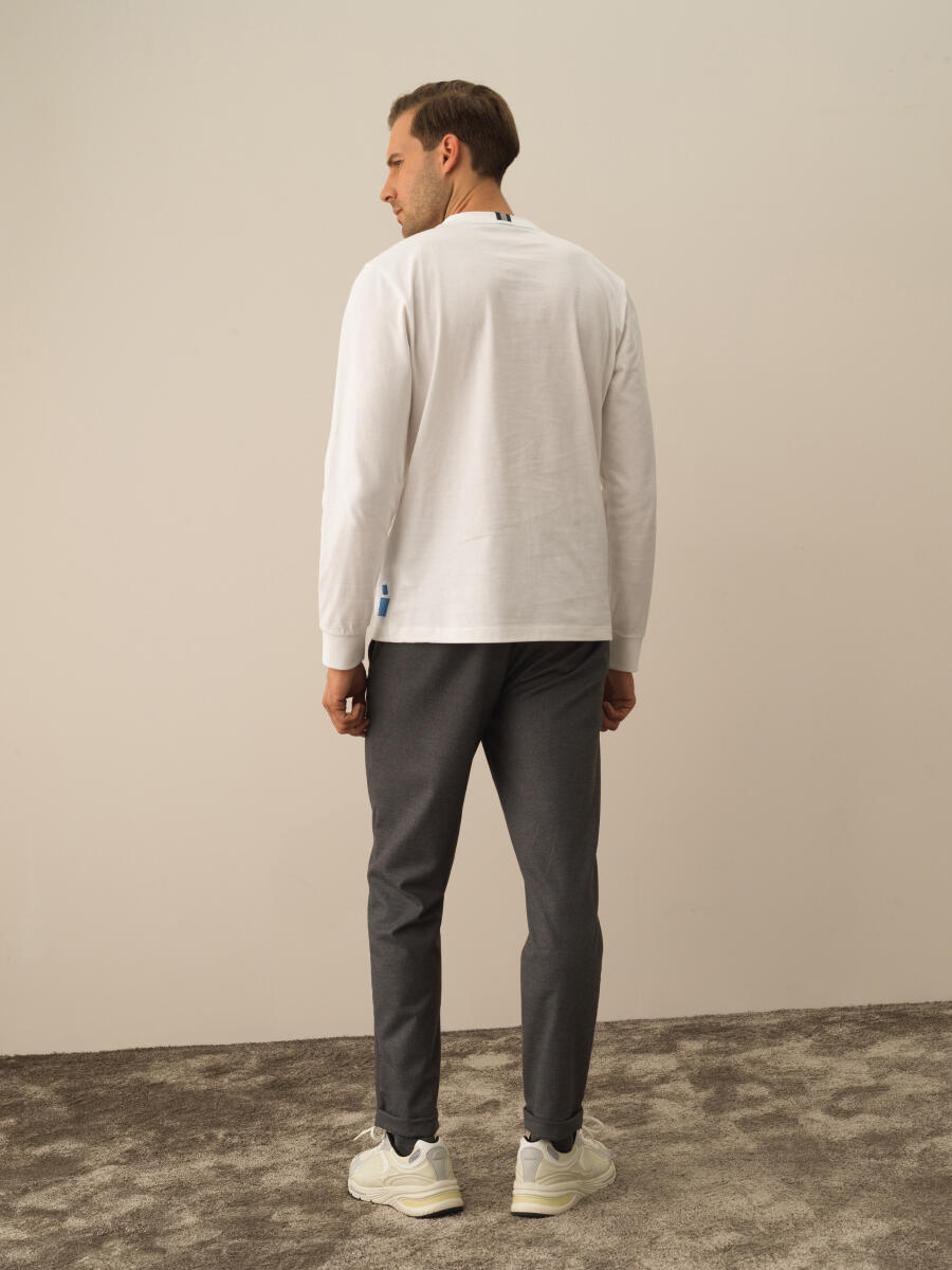 Kırık Beyaz Pamuk Dokulu Regular Fit Uzun Kollu Tişört - 3