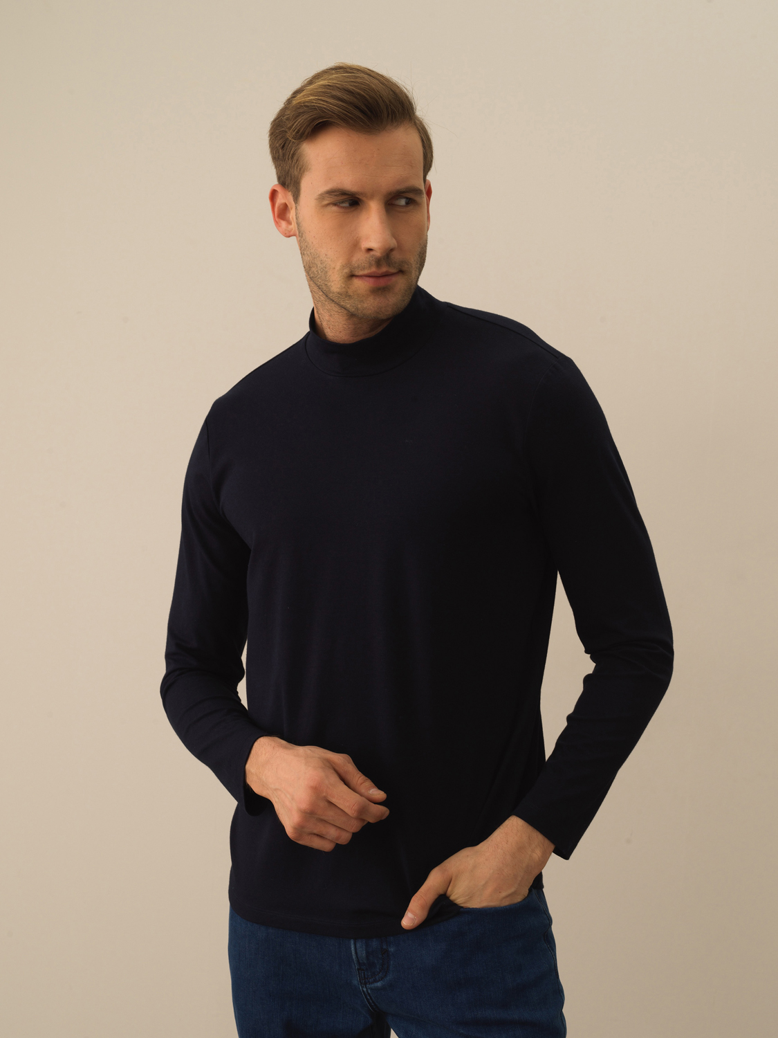 Lacivert Modal Dokulu Slim Fit Uzun Kollu Tişört