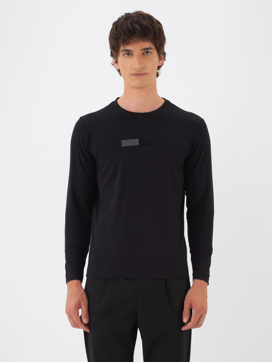 Siyah Modal Dokulu Slim Fit Uzun Kollu Tişört